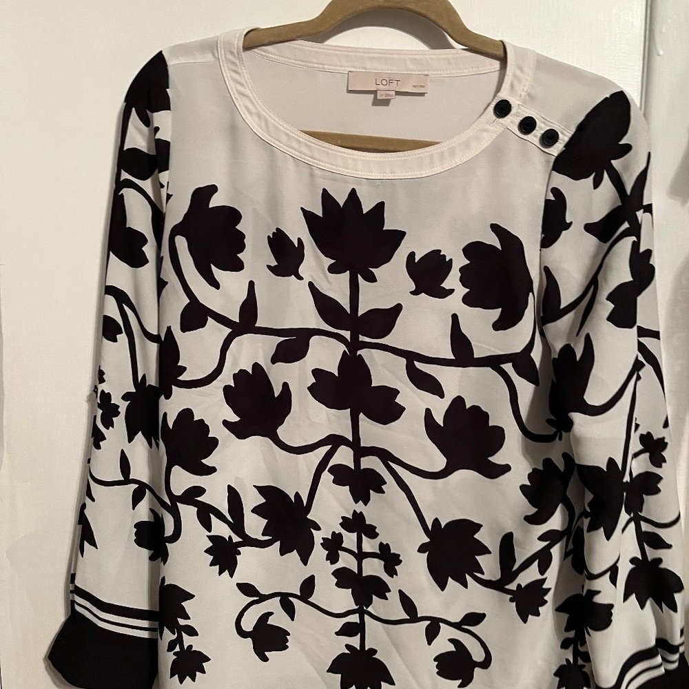 ANNE TAYLOR LOFT FLORAL BLOUSE SZ SP